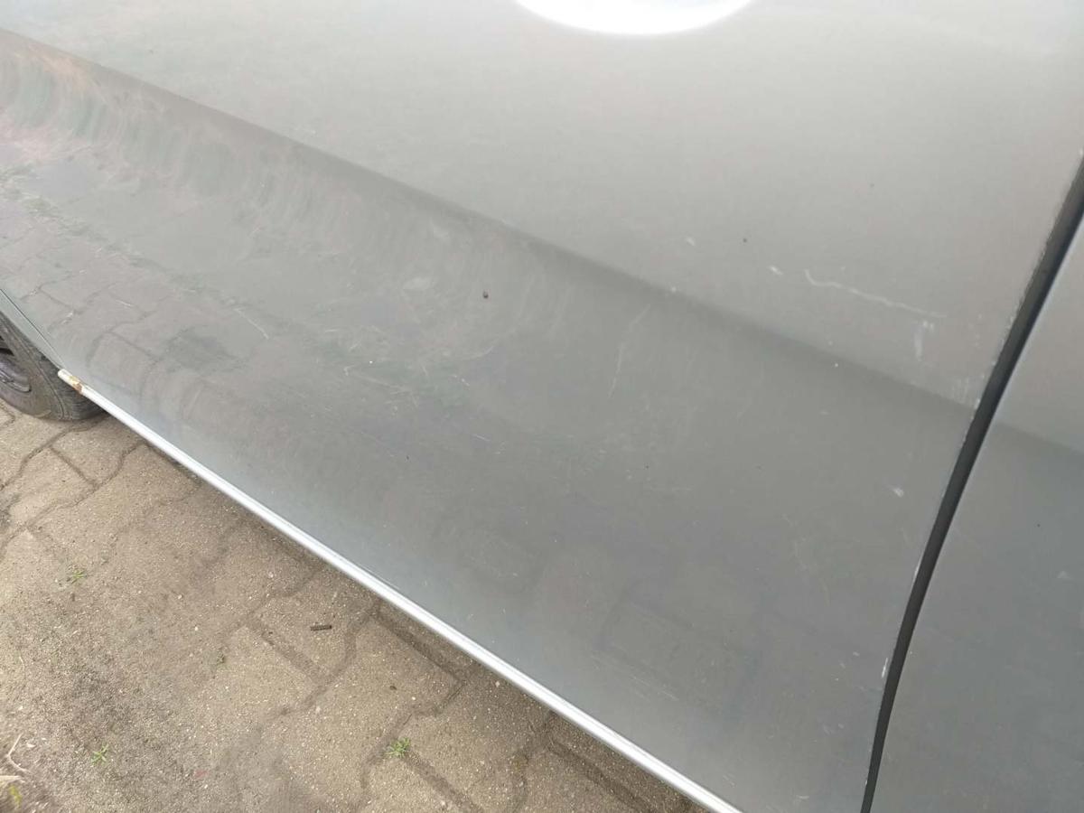 Seat Leon 1P original Tür vorn links LS7Y Lunasilber Rohbau Bj.2005